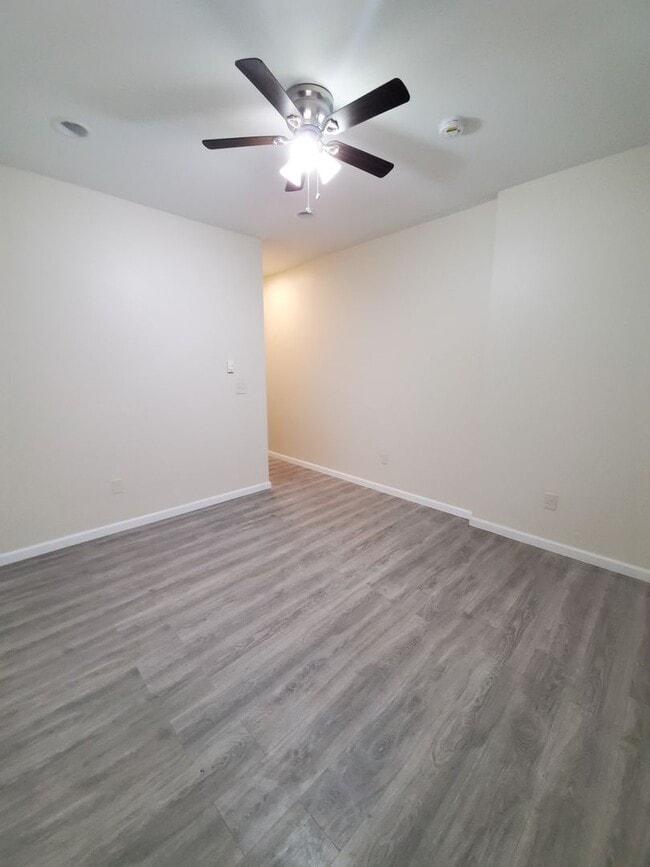 Building Photo - 6532 Torresdale Ave