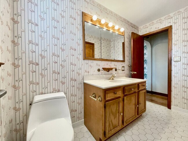 Building Photo - All Brick Ranch Home in Kempsville W/HUGE Yard - Sunroom - Detached 2-Car Garage PLUS Workshop & ...