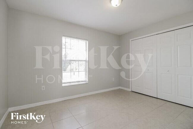 Building Photo - 3114 35th St SW