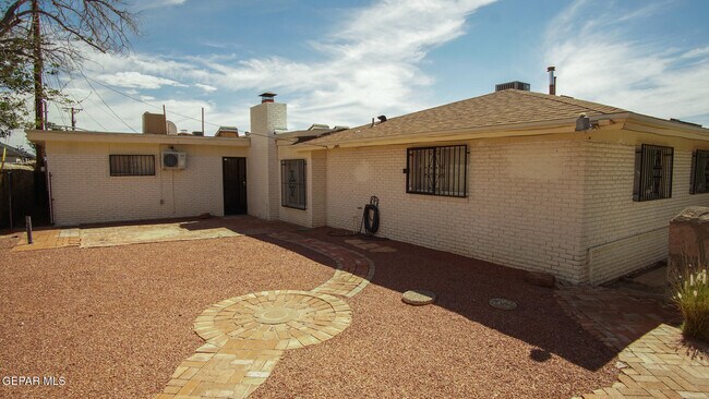 Building Photo - 356 Coral Hills Rd