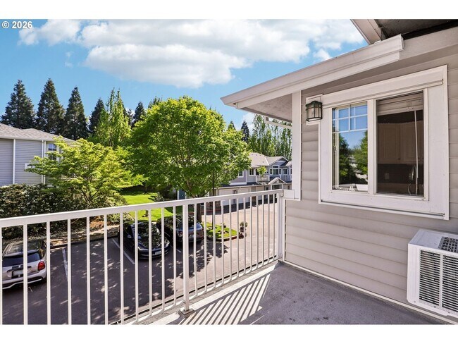 Building Photo - Updated Beaverton Condo with Garage, Balcony & Quartz Counters Near Nike and Intel