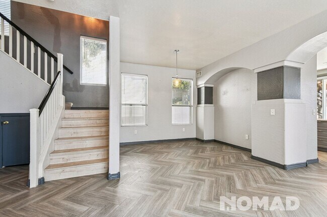 Building Photo - Spacious 4BR House in Litchfield Park
