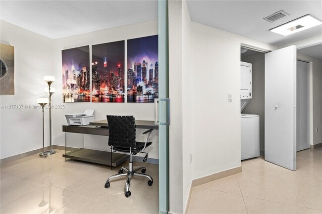 Building Photo - 16699 Collins Ave