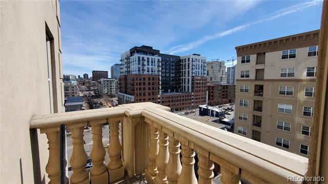 Building Photo - 475 W 12th Ave