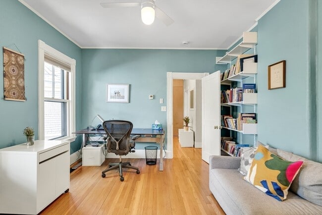 Building Photo - 64 Gorham St