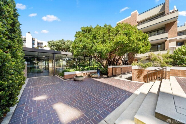 Building Photo - 101 Lombard St