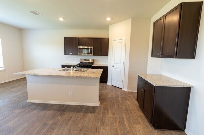 Building Photo - 50% Security Deposit! Smart-Home 3BR w/ Covered Patio in Legendary Trails – San Antonio