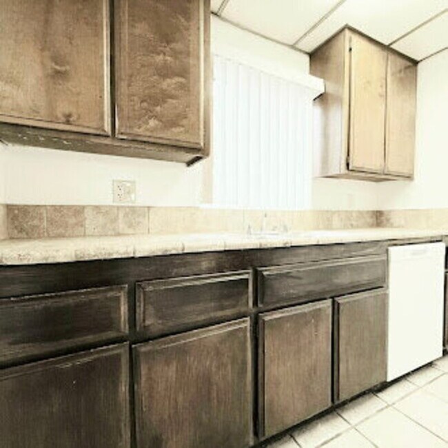 Building Photo - 11057 Ferina St