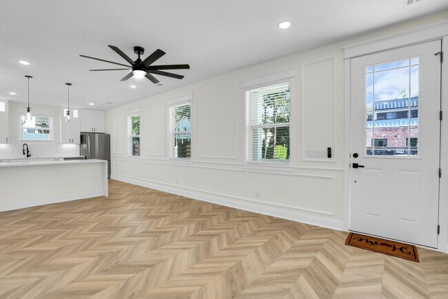 Building Photo - East Duffy Street