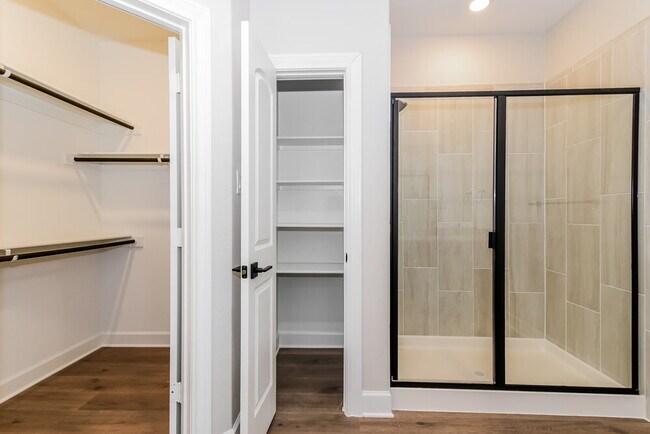 Building Photo - 1215 Butler Ave