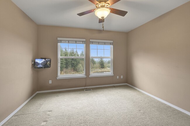Building Photo - 3bd/2.5ba Snoqualmie Townhome