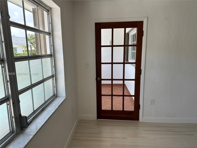 Building Photo - 251 Galen Dr