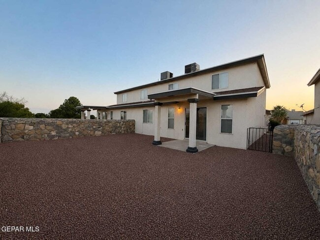 Building Photo - 2988 Tierra Cortez Ave
