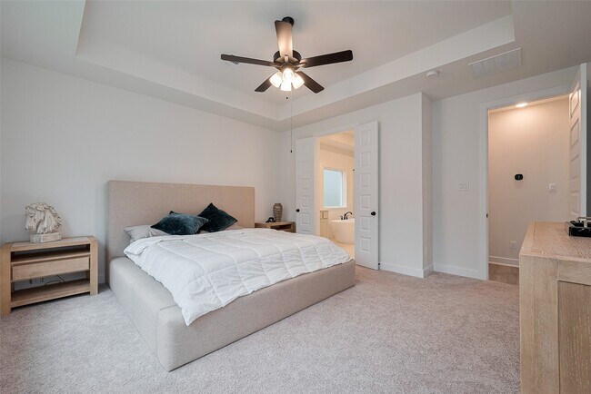 Building Photo - 16803 Jacobs Peak Path