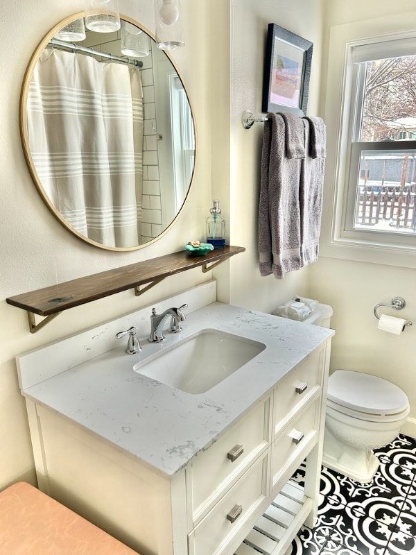 Building Photo - 1237 Yale Ave