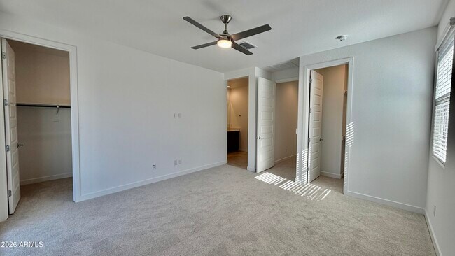 Building Photo - 9741 W Catalina Dr