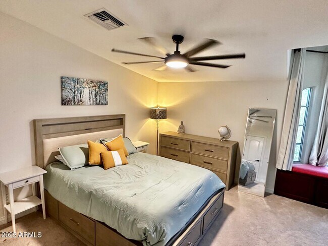 Building Photo - 219 W Harmont Dr