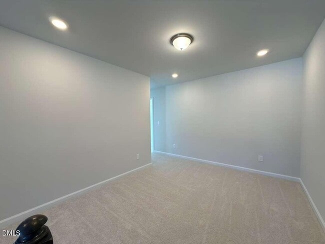 Building Photo - 2007 English Saddle Ln