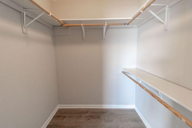 Building Photo - 1924 Center St