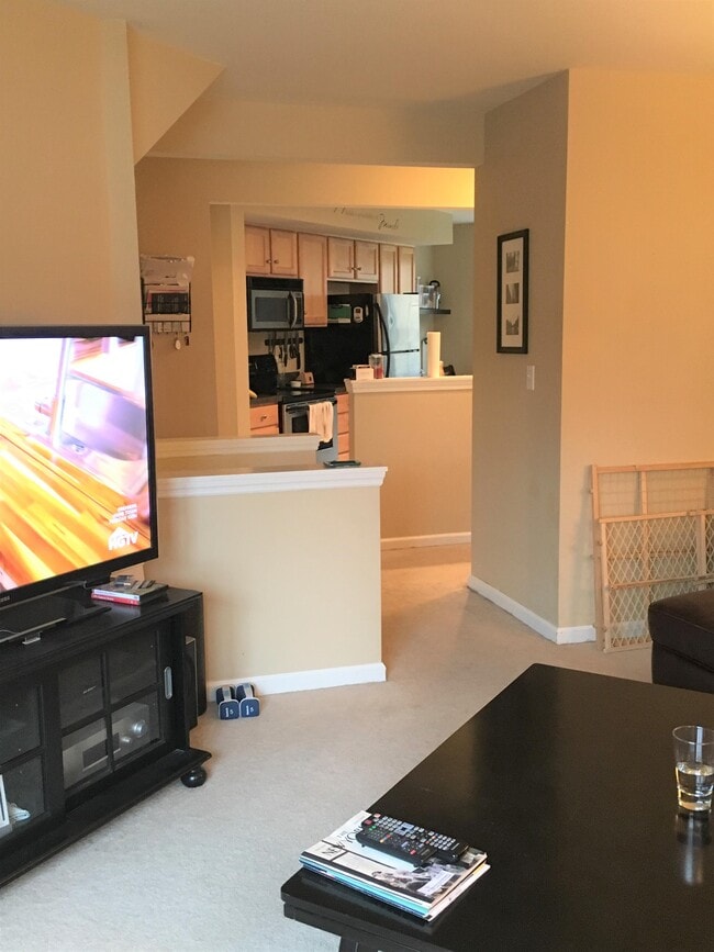 Building Photo - 4 Westfield Pl