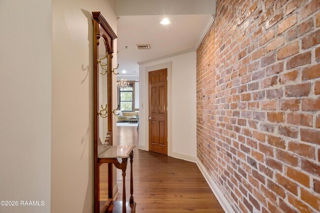 Building Photo - 500 Jefferson St