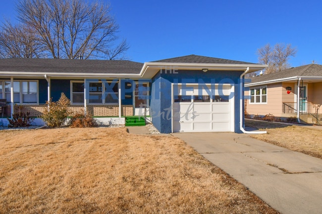 Building Photo - Spacious & Stylish 3-Bedroom Twin Home wit...