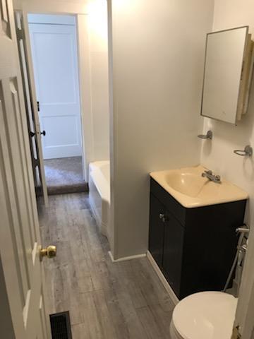 Building Photo - 432 Pine St