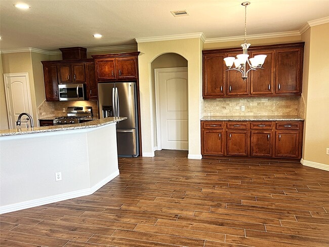 Building Photo - 9723 Highland Pointe Dr