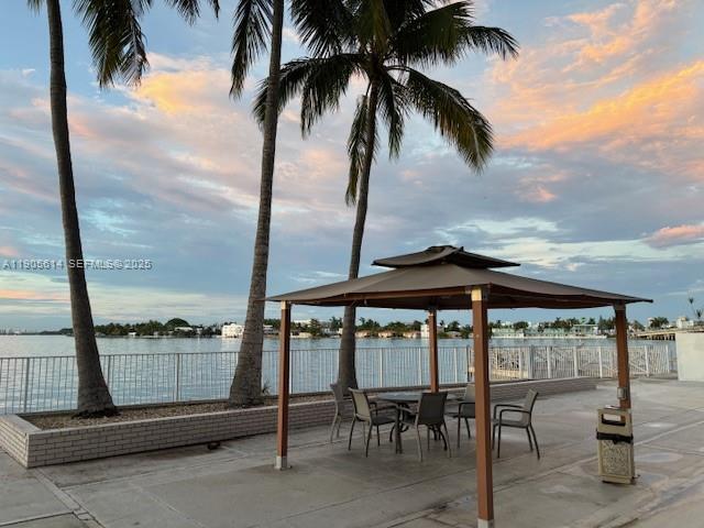 Building Photo - 1865 79th Street Causeway