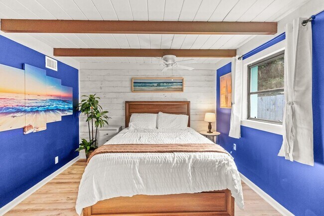 Building Photo - 1880 Kathy Ln