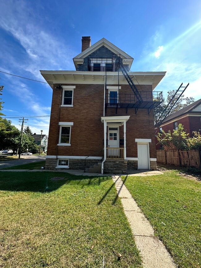 4173 Forest Ave 4173 Forest Ave Cincinnati OH 45212 Apartment Finder