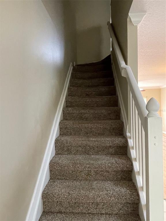 Building Photo - 894 Vineland Pl