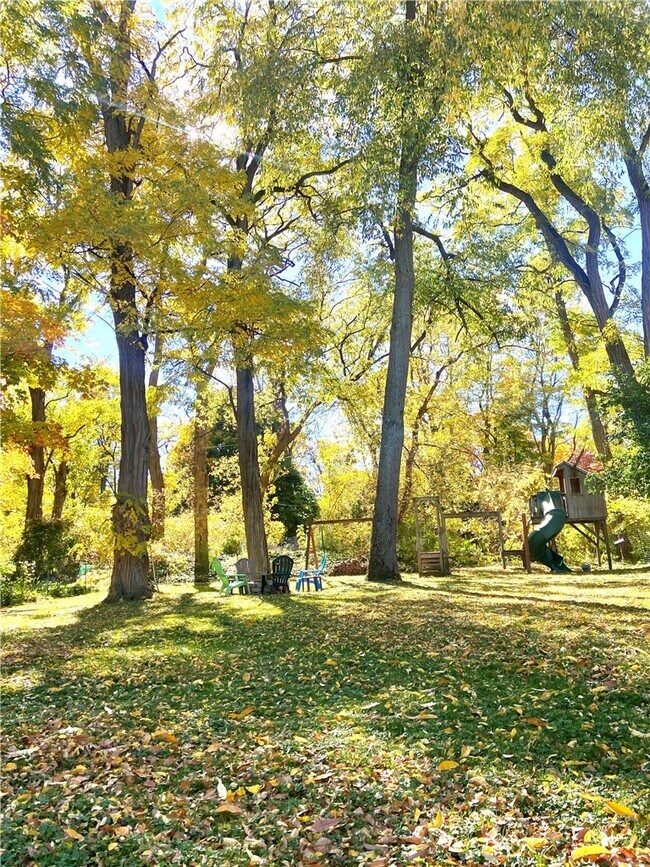 Building Photo - 37 Penhurst Rd