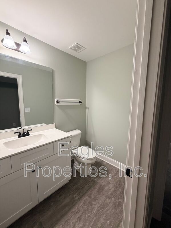 Building Photo - 205 Coffman Dr