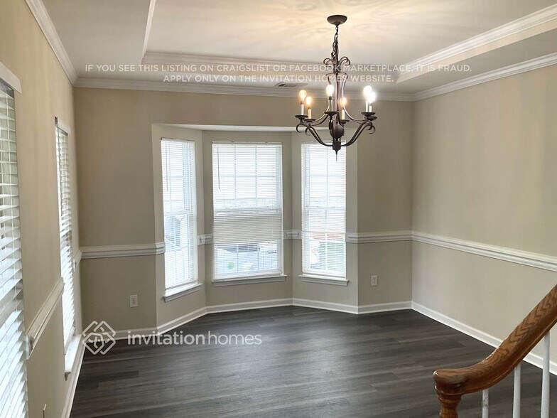 Building Photo - 8515 Castledown Dr