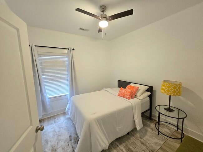 Building Photo - 4034 Waterfield Ln