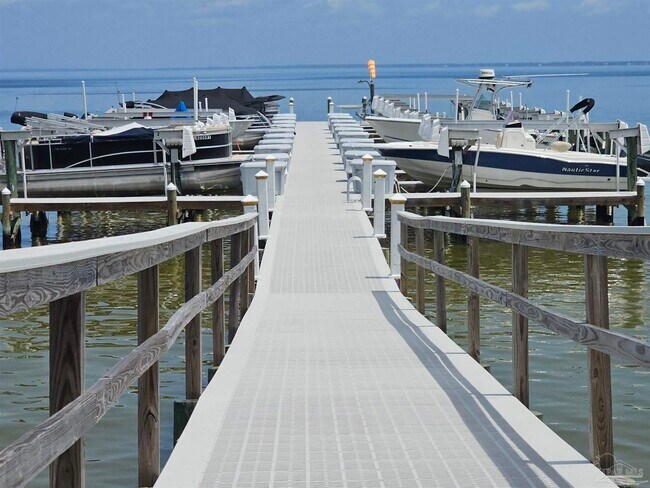 Building Photo - 90 Baybridge Dr
