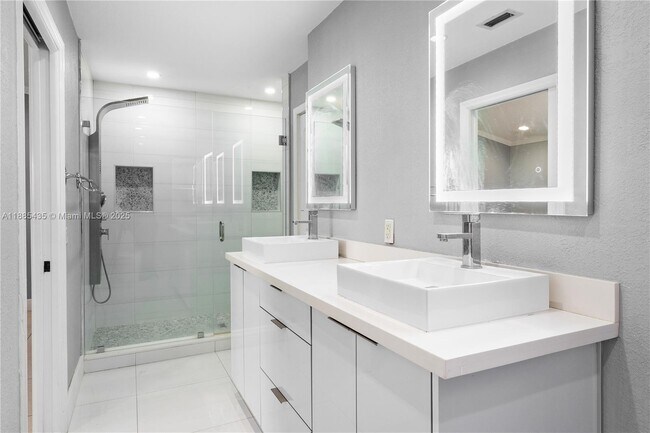 Building Photo - 15823 SW 79th St