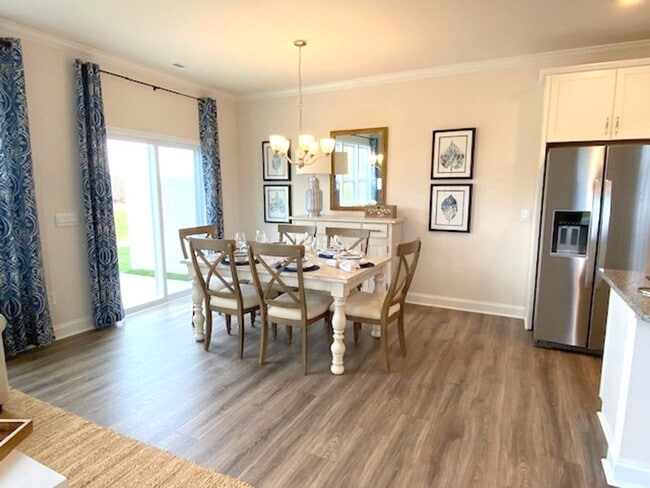 Building Photo - Newer Construction Townhome in Hendersonville