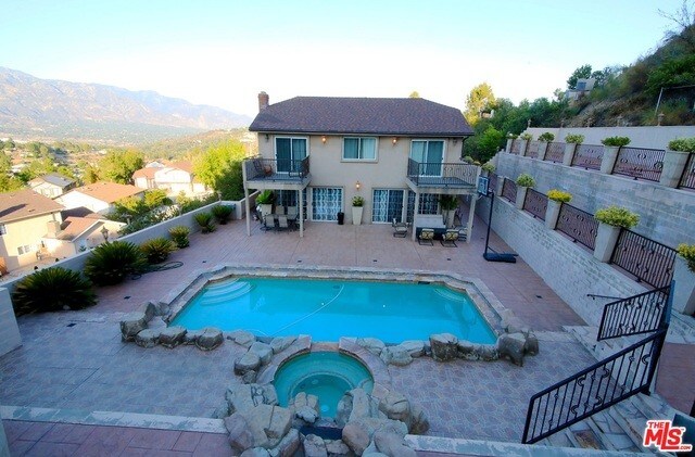 Primary Photo - 2047 Dublin Dr