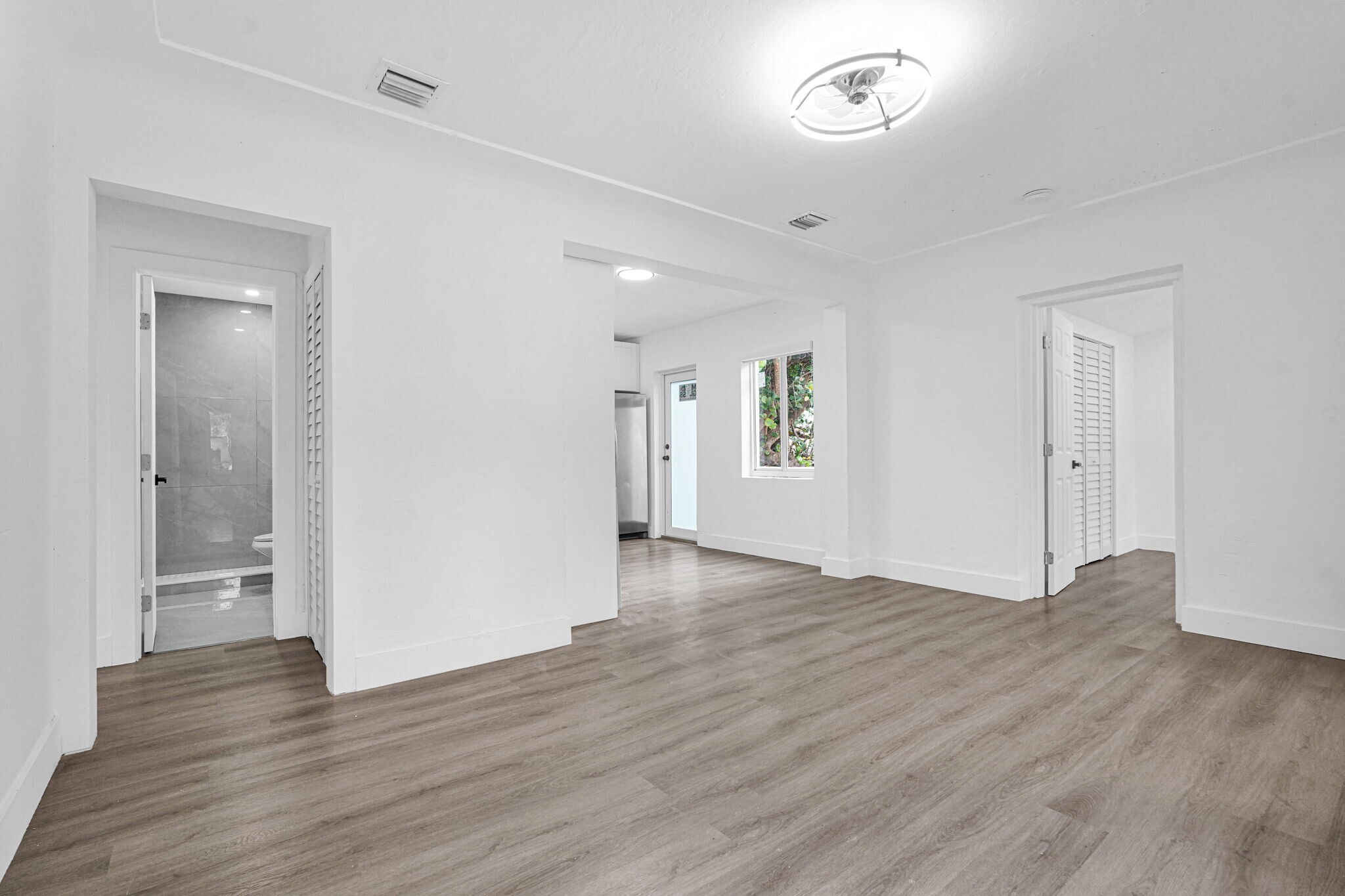 Building Photo - 250 NW 45th St