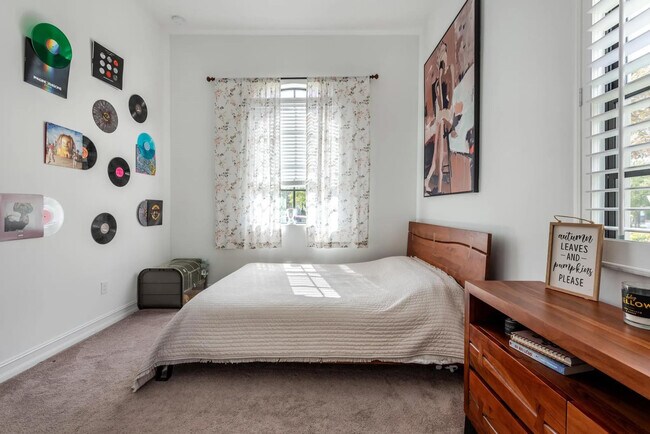 Building Photo - 8948 Grand Prix Ln