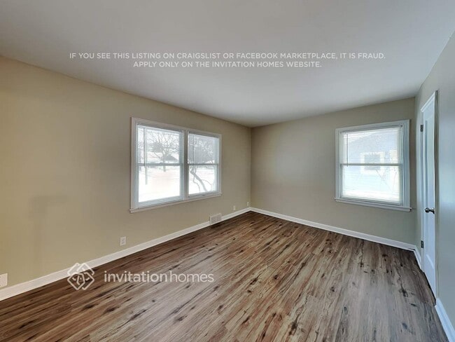 Building Photo - 2940 Orchard Ave N