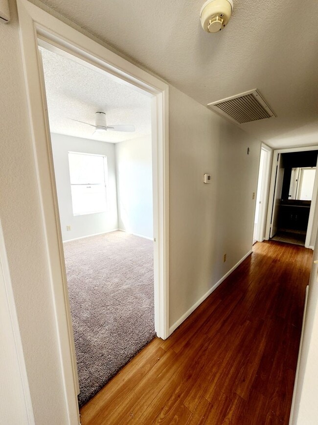 Building Photo - 3 Bedroom in Mesa!