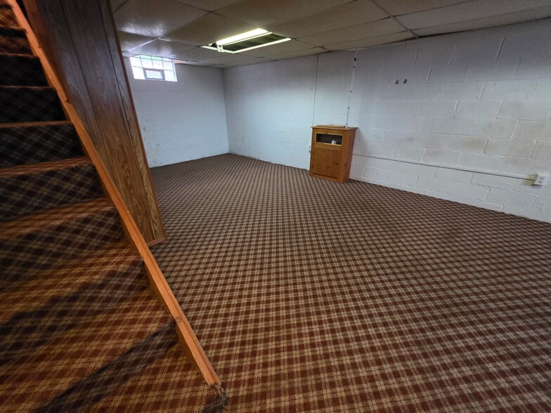 Building Photo - 1204 Kenilworth Ave