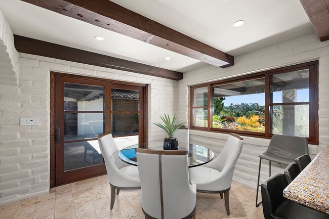 Building Photo - This Beautiful Hacienda Style Home combine...
