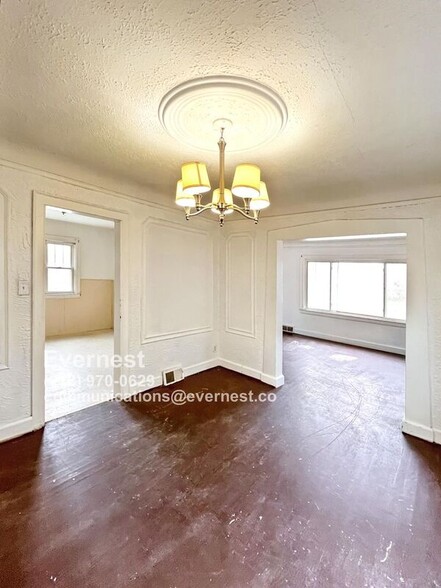 Building Photo - 15395 Ardmore St