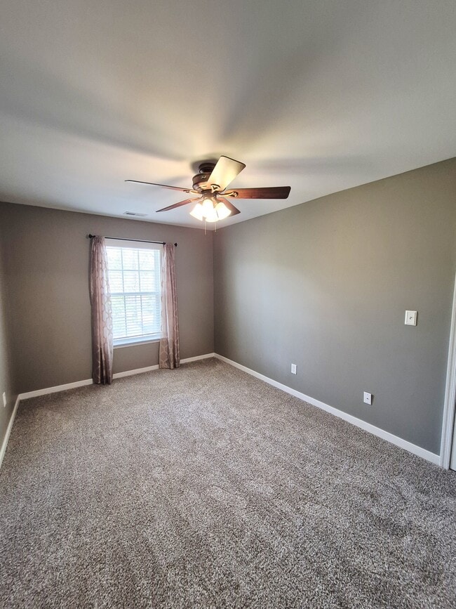 Building Photo - 1563 Providence Knoll Dr