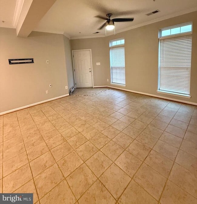 Building Photo - 2593 Eastbourne Dr