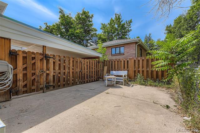 Building Photo - 2511 S Vrain St